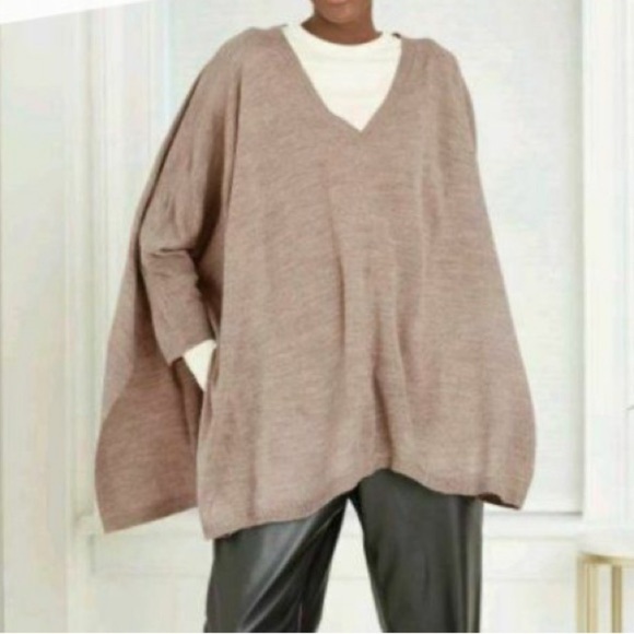 A New Day Tan Oversized V-Neck Sweater Poncho One Size - Picture 1 of 7